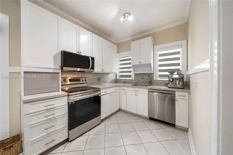 4501 Prairie Avenue Miami Beach FL 33140