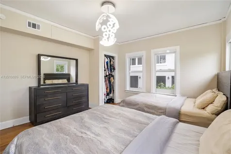 4501 Prairie Avenue Miami Beach FL 33140