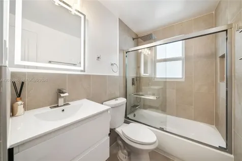 4501 Prairie Avenue Miami Beach FL 33140