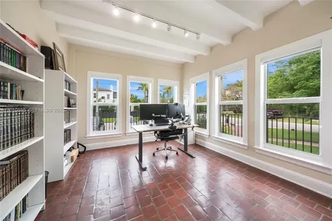 4501 Prairie Avenue Miami Beach FL 33140