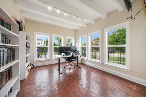 4501 Prairie Avenue Miami Beach FL 33140