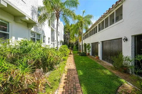 4501 Prairie Avenue Miami Beach FL 33140