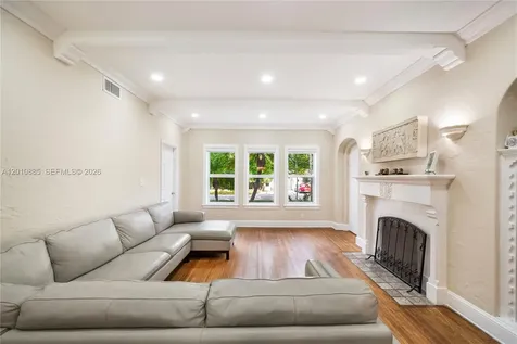 4501 Prairie Avenue Miami Beach FL 33140