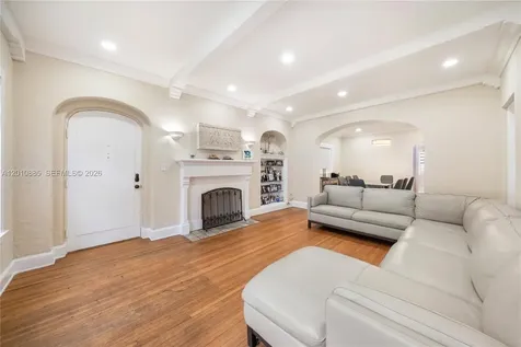 4501 Prairie Avenue Miami Beach FL 33140