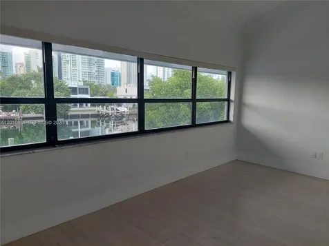 255 S Poinciana Drive Sunny Isles Beach FL 33160