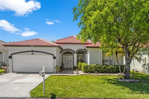 3090 SE 7th Place Homestead FL 33033