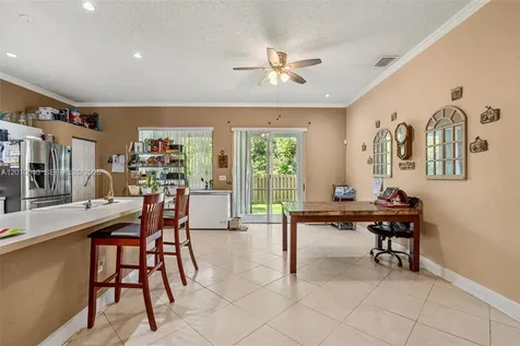 3090 SE 7th Place Homestead FL 33033
