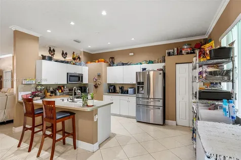 3090 SE 7th Place Homestead FL 33033