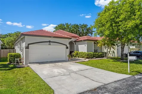 3090 SE 7th Place Homestead FL 33033
