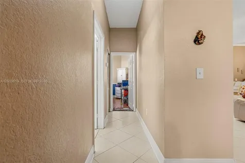 3090 SE 7th Place Homestead FL 33033