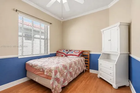 3090 SE 7th Place Homestead FL 33033