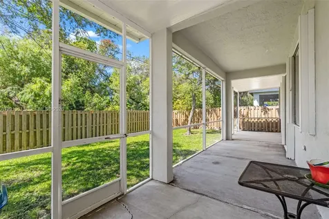 3090 SE 7th Place Homestead FL 33033