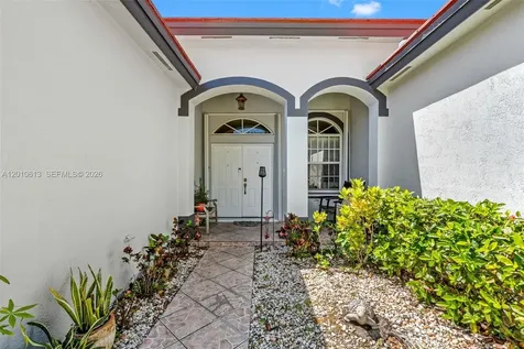 3090 SE 7th Place Homestead FL 33033