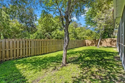 3090 SE 7th Place Homestead FL 33033