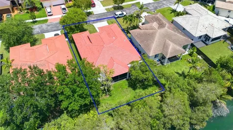 3090 SE 7th Place Homestead FL 33033