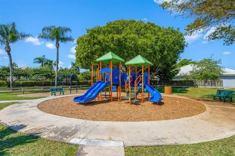 3090 SE 7th Place Homestead FL 33033