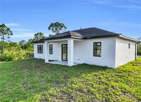 346 Ranchito Avenue Lehigh Acres FL 33974