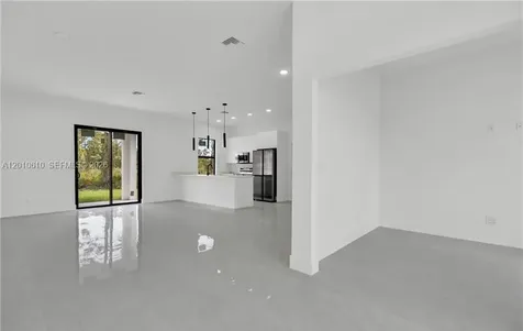 346 Ranchito Avenue Lehigh Acres FL 33974