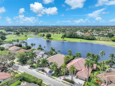 620 W Laurel Lane W Pembroke Pines FL 33027