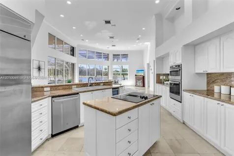 620 W Laurel Lane W Pembroke Pines FL 33027