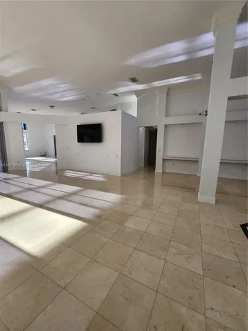 620 W Laurel Lane W Pembroke Pines FL 33027