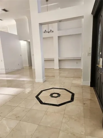 620 W Laurel Lane W Pembroke Pines FL 33027