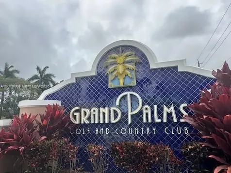 620 W Laurel Lane W Pembroke Pines FL 33027