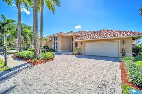 620 W Laurel Lane W Pembroke Pines FL 33027