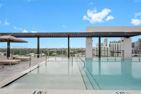 1611 SW 2nd Avenue Miami FL 33129