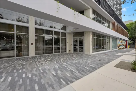 1611 SW 2nd Avenue Miami FL 33129