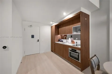 1611 SW 2nd Avenue Miami FL 33129