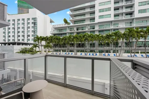 1611 SW 2nd Avenue Miami FL 33129