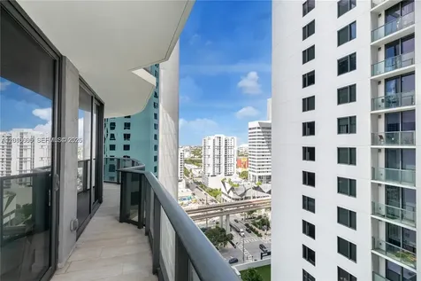 55 SW 9 Street Miami FL 33130