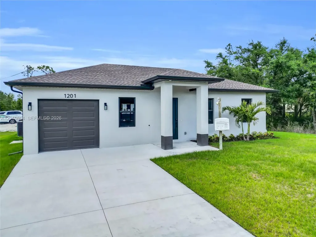 1201 E 7th Street Lehigh Acres FL 33972