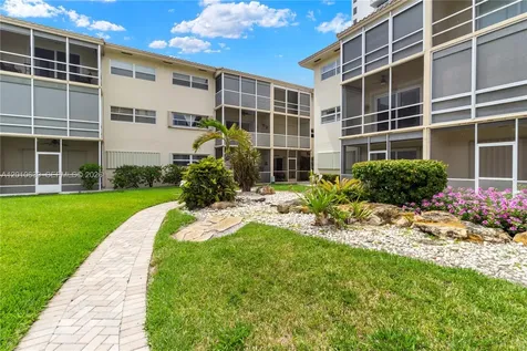 2600 Diana Drive Hallandale Beach FL 33009