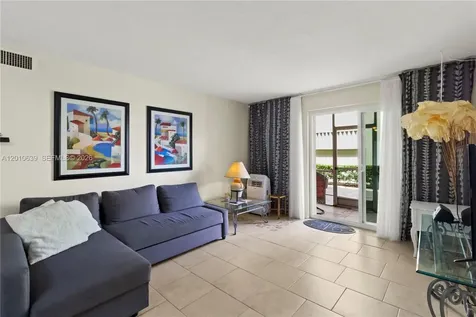 2600 Diana Drive Hallandale Beach FL 33009