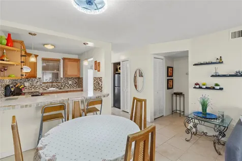 2600 Diana Drive Hallandale Beach FL 33009