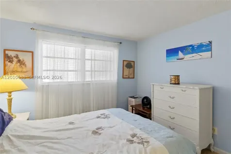 2600 Diana Drive Hallandale Beach FL 33009