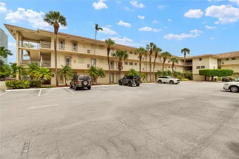 2600 Diana Drive Hallandale Beach FL 33009
