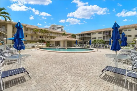 2600 Diana Drive Hallandale Beach FL 33009