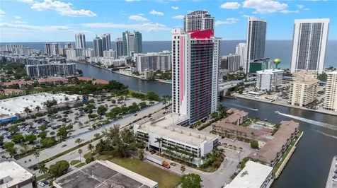2600 Diana Drive Hallandale Beach FL 33009