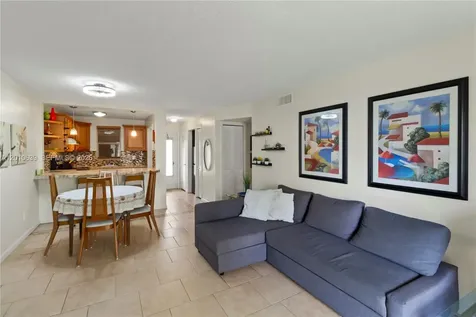 2600 Diana Drive Hallandale Beach FL 33009