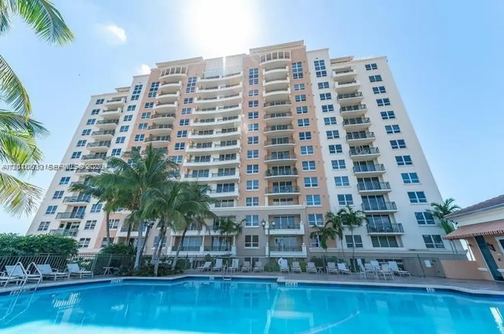 3232 SW 22nd Terrace Miami FL 33145