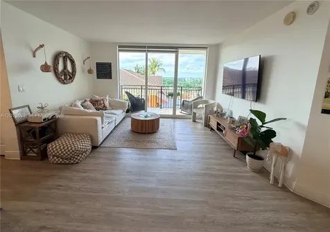 3232 SW 22nd Terrace Miami FL 33145