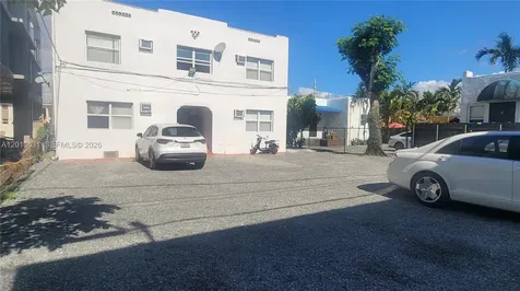 1322 SW 7th Street Miami FL 33135