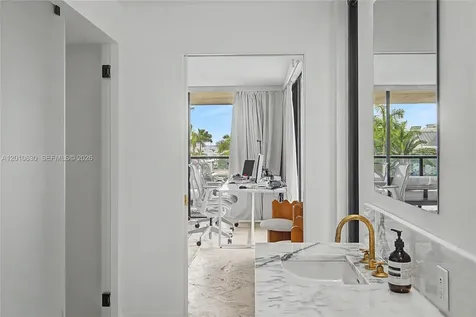 2575 S Bayshore Drive Miami FL 33133