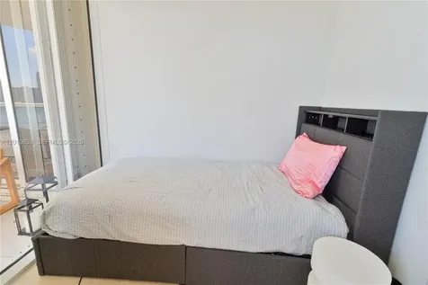 7000 Island Boulevard Aventura FL 33160