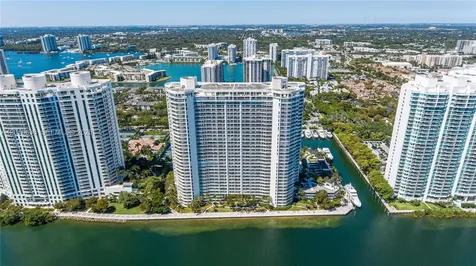 7000 Island Boulevard Aventura FL 33160