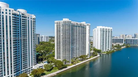 7000 Island Boulevard Aventura FL 33160
