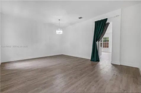 483 SW 147th Terrace Pembroke Pines FL 33027